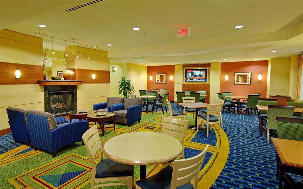 Springhill Suites Dulles Airport Стерлинг Ресторан фото